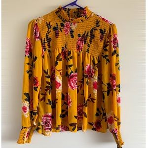 Floral Blouse size Small